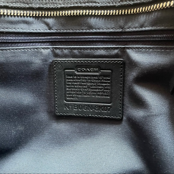BLACK COACH PURSE - Picture 10 of 13